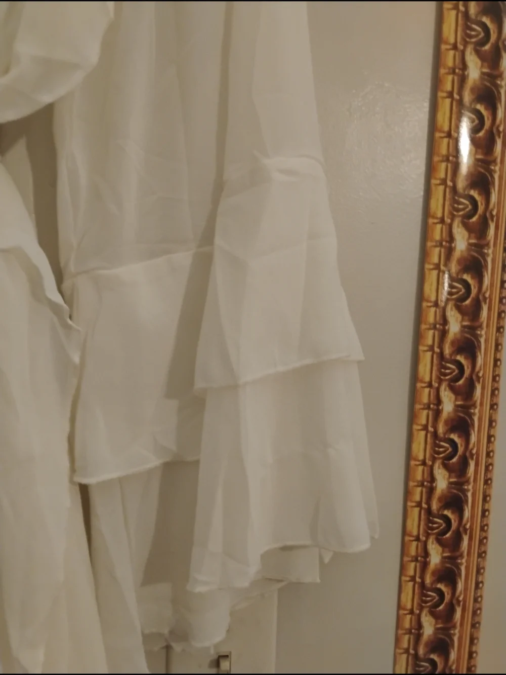 Women's Cream Mini Dress with Ruffle Sleeves NWOT - Picture 3 of 9